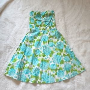 Floral Vintage-like Hydrangea Dress